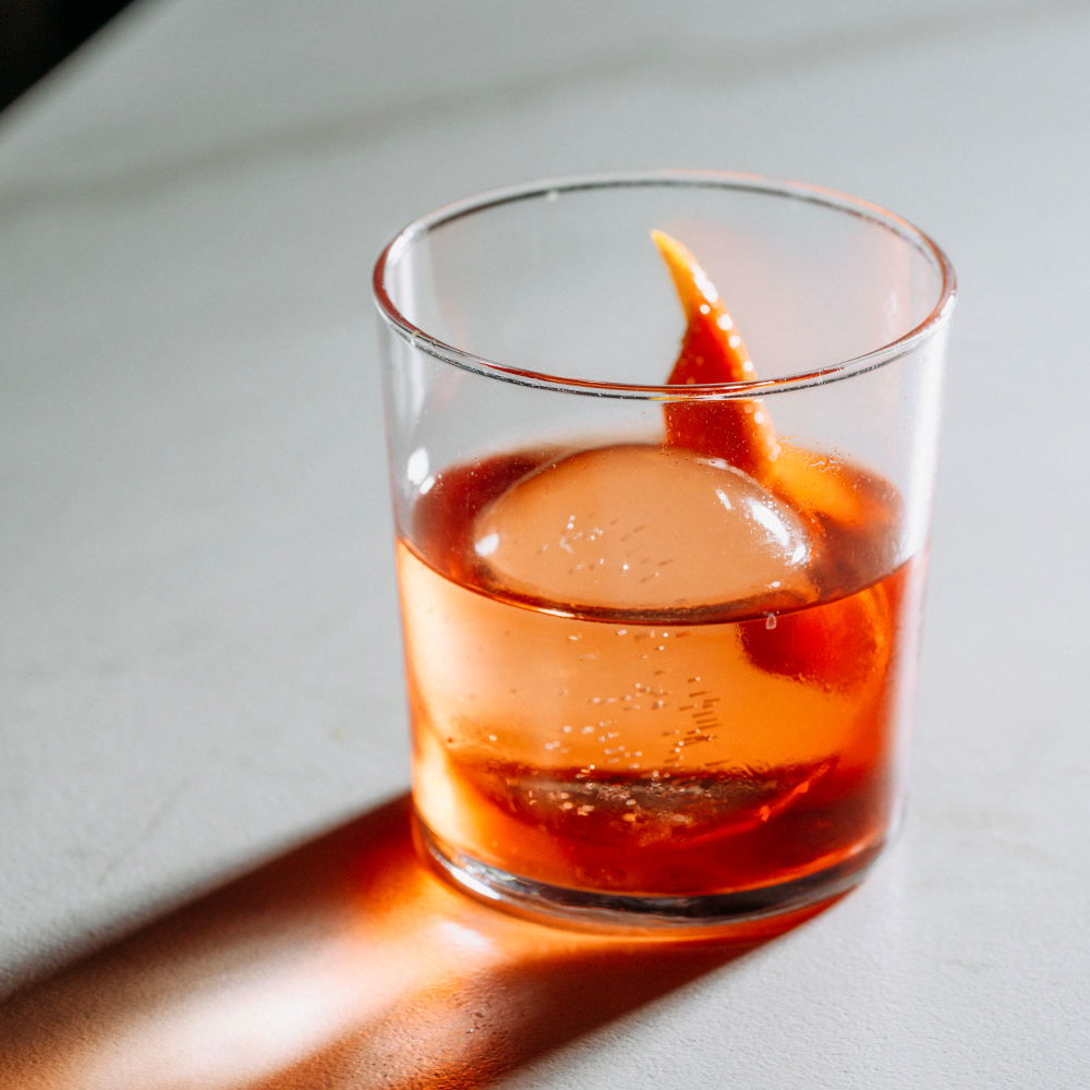 Crystal Clear Ice vs Regular Ice: A Side-by-Side Comparison