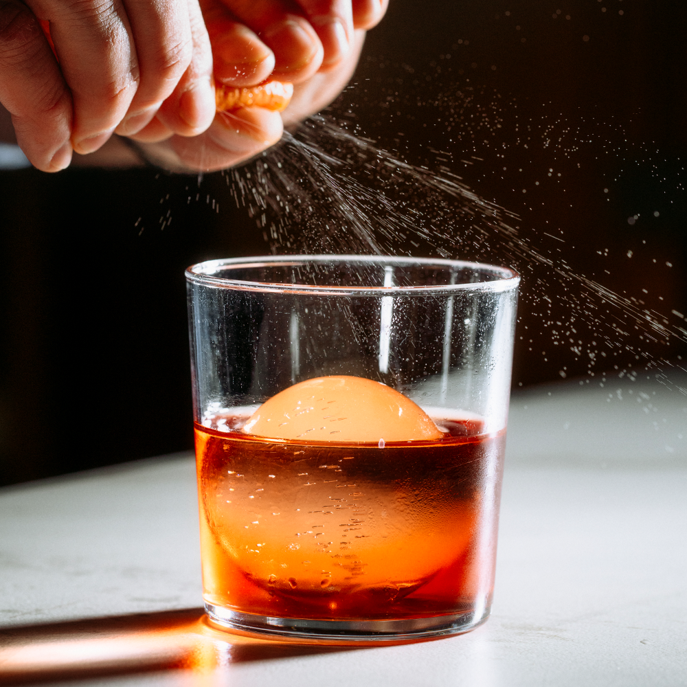 What Makes Restaurant and Bar Ice So Clear? (The Professional Secret)